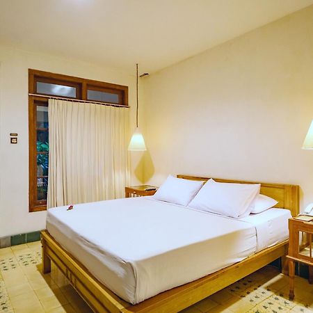 Hotel Tugu Blitar Εξωτερικό φωτογραφία