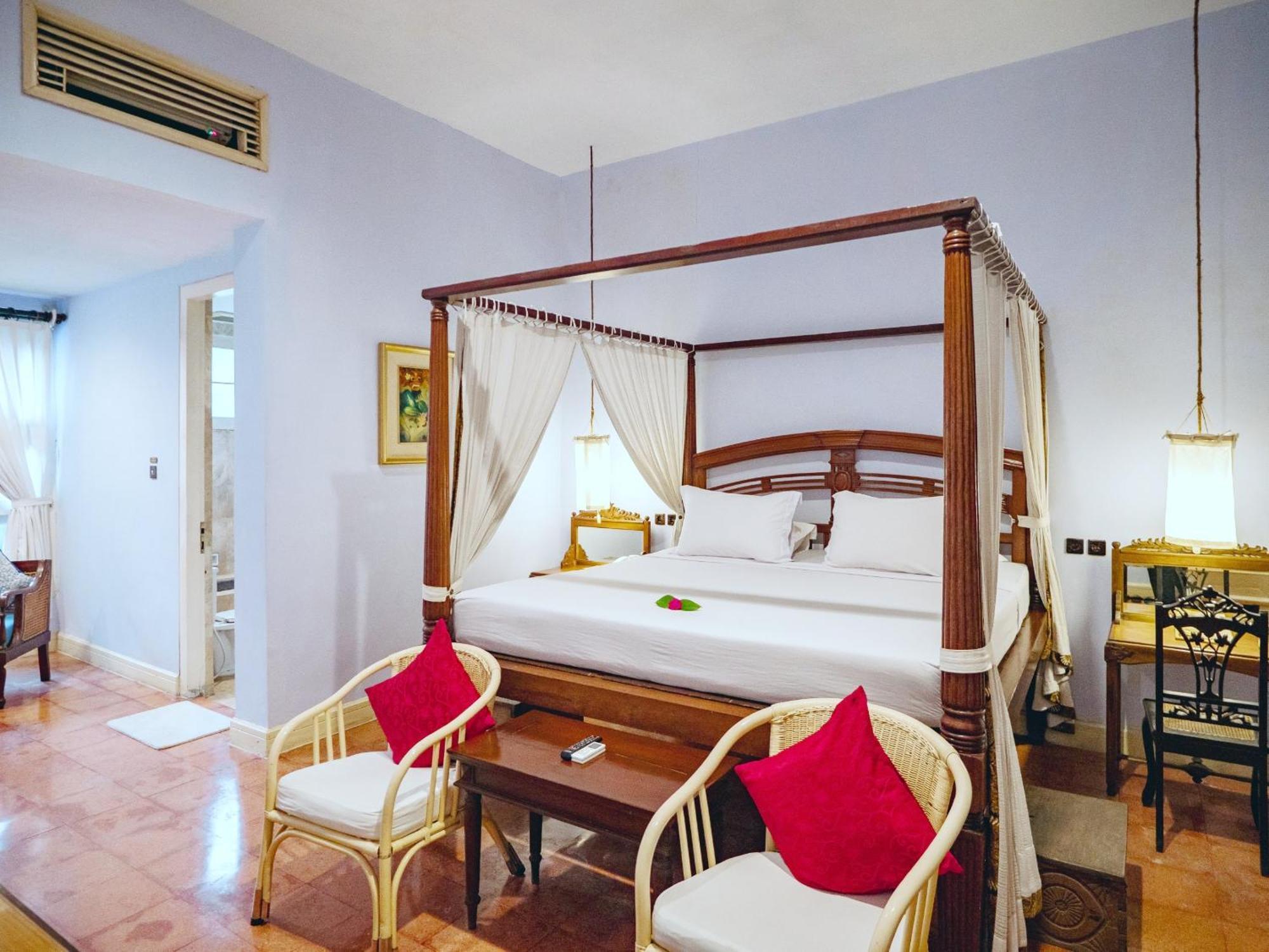 Hotel Tugu Blitar Εξωτερικό φωτογραφία