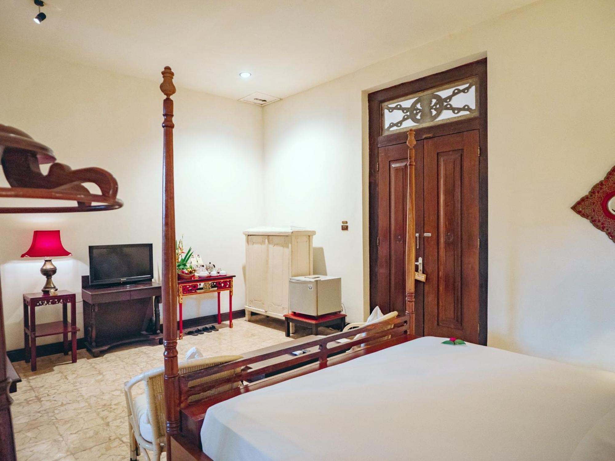 Hotel Tugu Blitar Εξωτερικό φωτογραφία