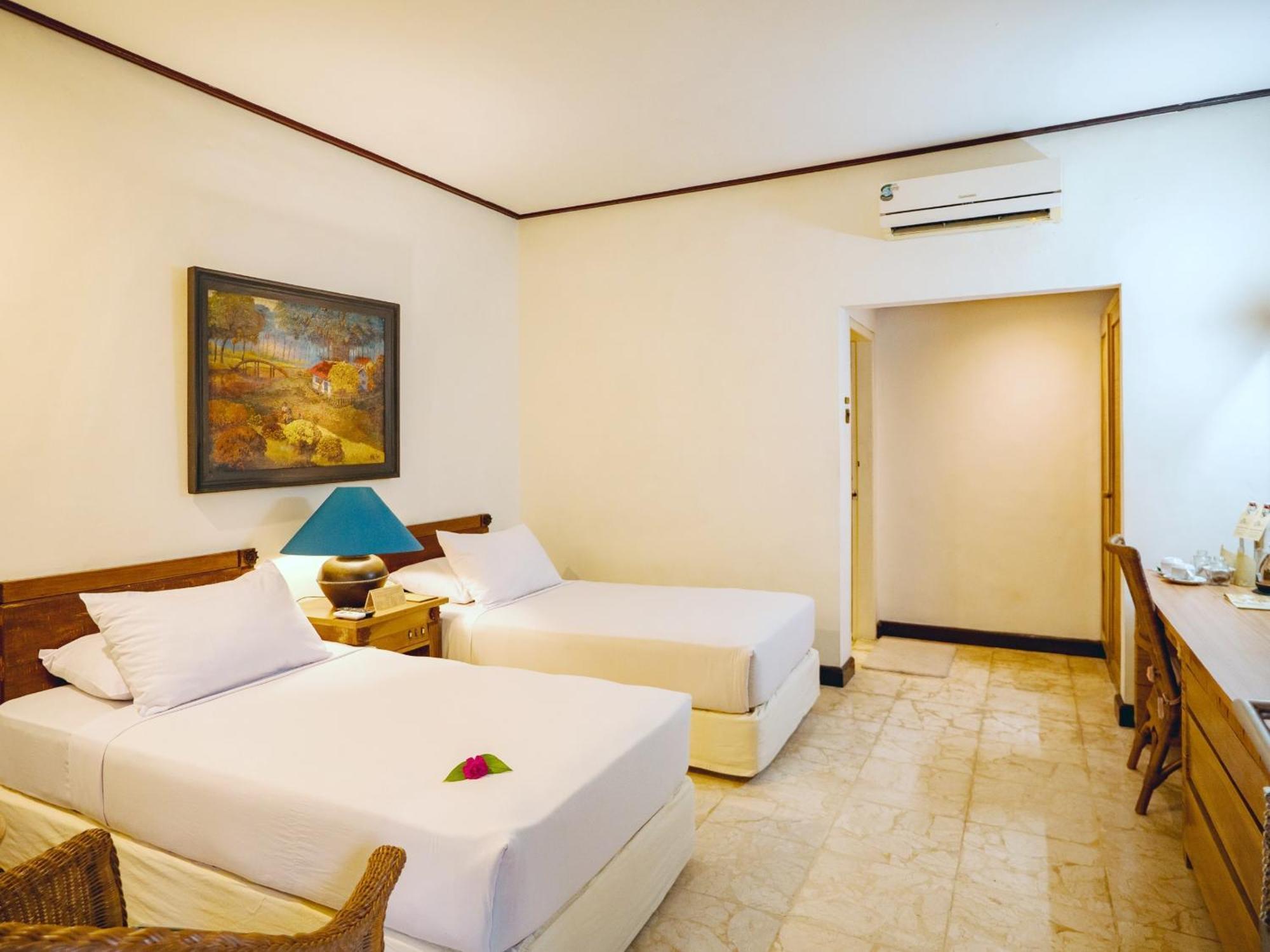 Hotel Tugu Blitar Εξωτερικό φωτογραφία