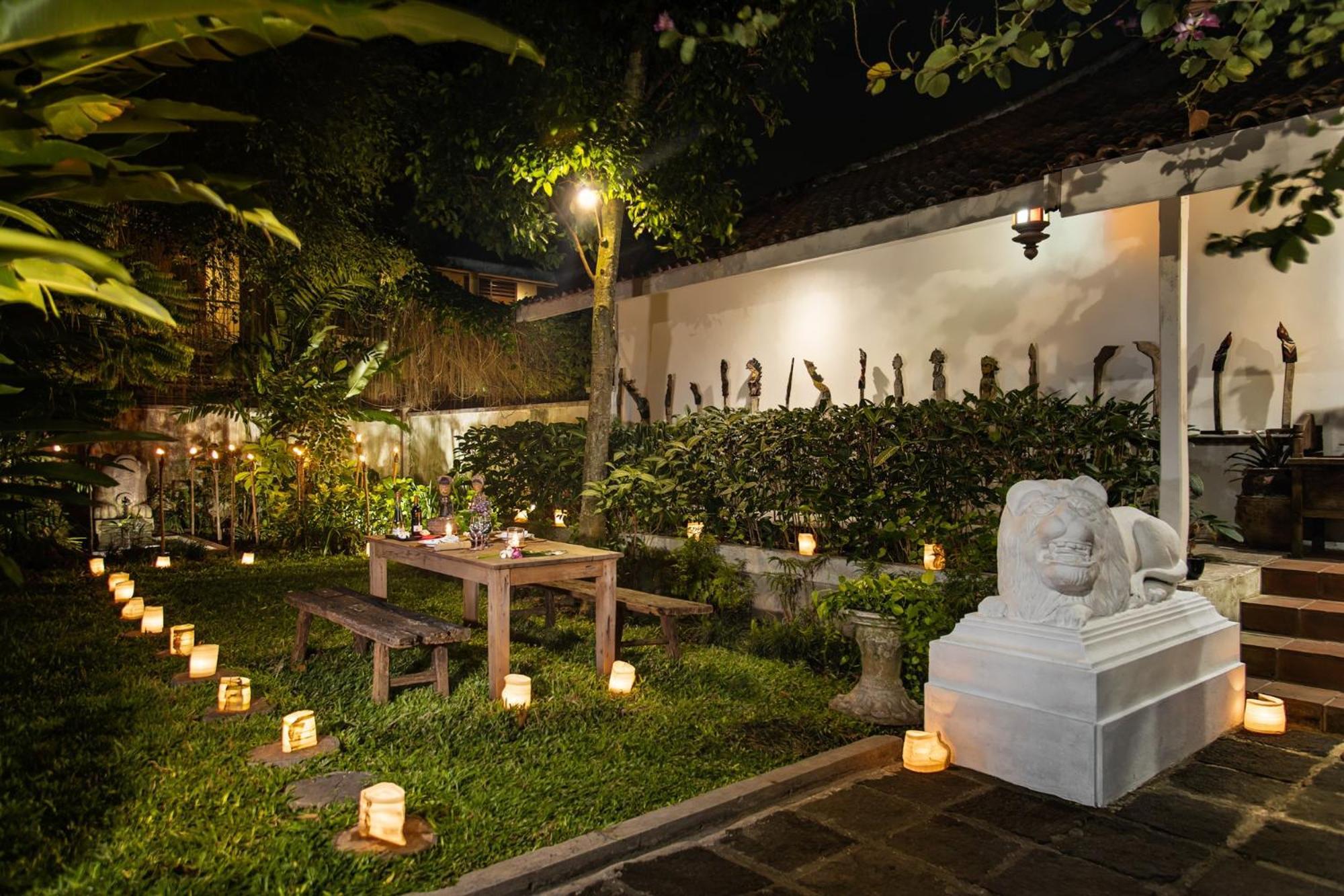 Hotel Tugu Blitar Εξωτερικό φωτογραφία